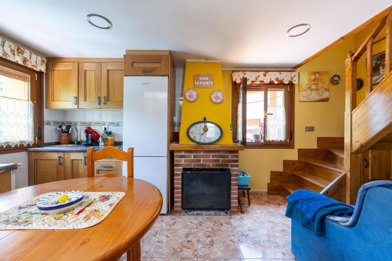 Casa En Campo De Caso Villa Bagian luar foto